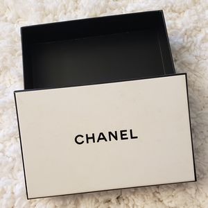Chanel BOX